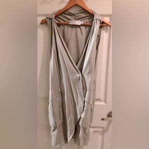 Shipley & Holems brand new without tags 100% silk dress.